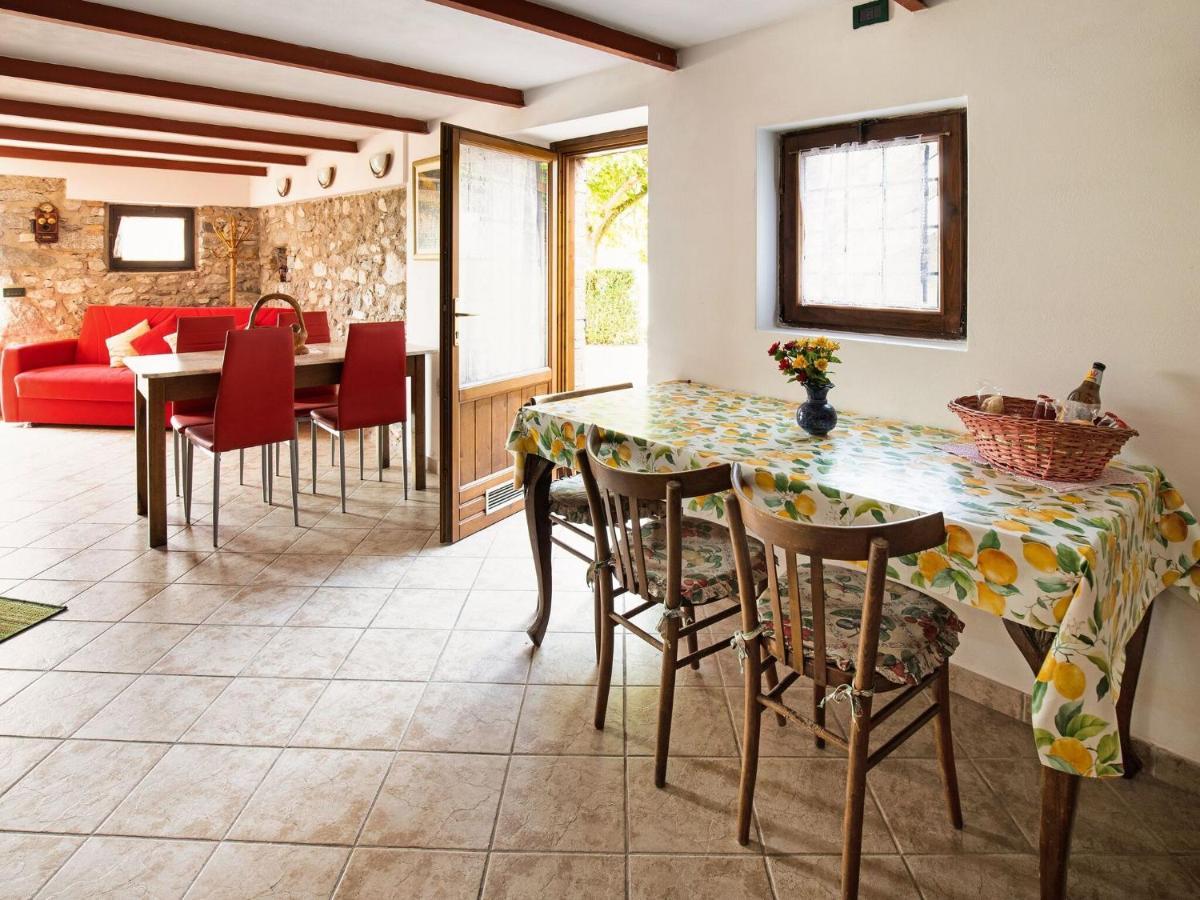 Belvilla By Oyo Fienile Regoli Quattro Crone Extérieur photo